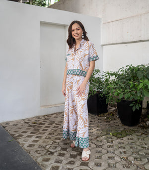 Marana Tha Poppy Boxy Top and Pants Set (Botanical)