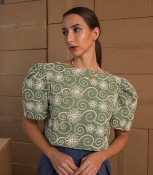 Camille Embroidered Camisa Top (Pickle)