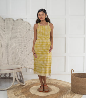 Casita Carramar  Cross Back Midi Dress  (Mustard)