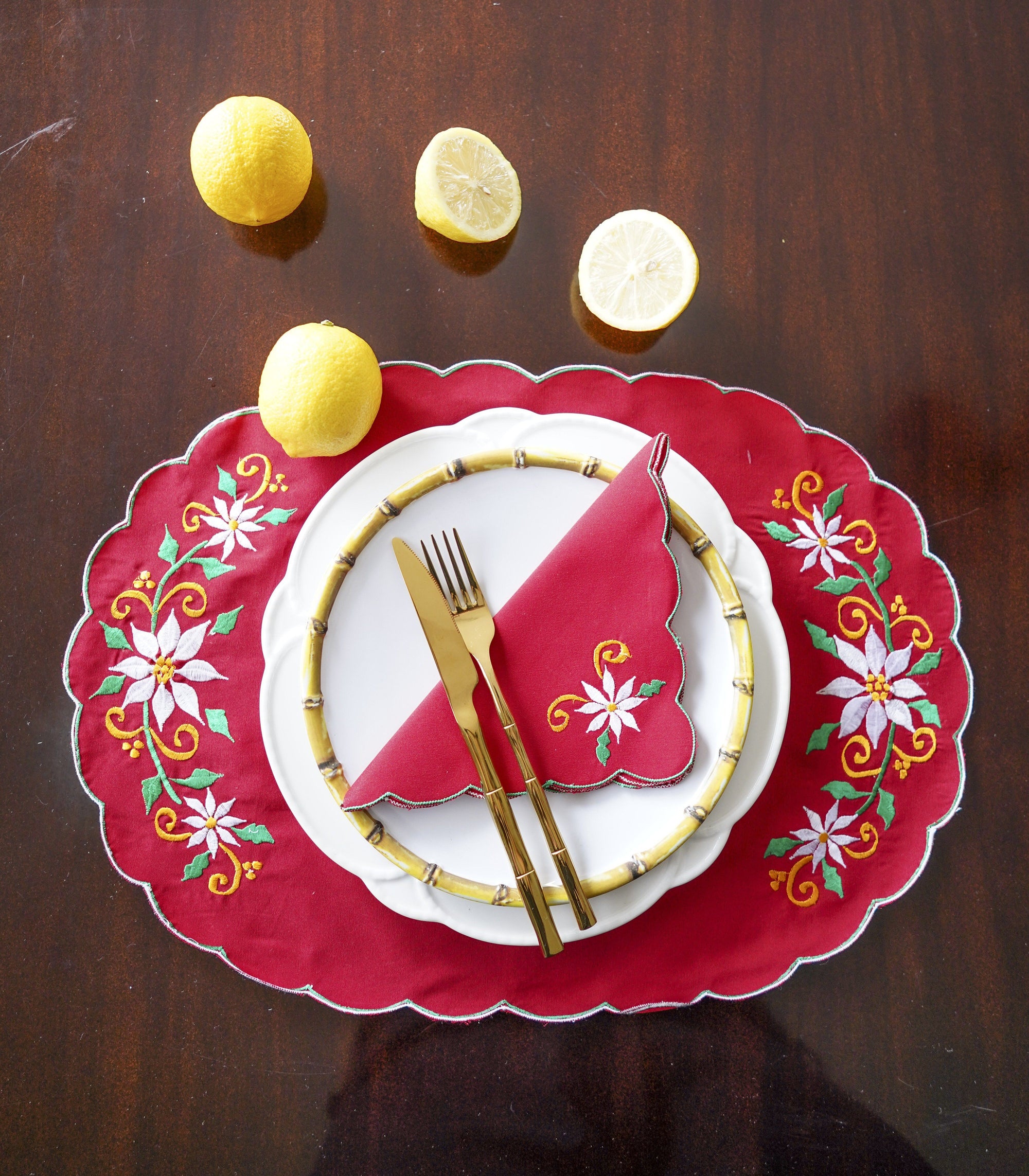 Placemats - Scalloped Christmas Placemat Set (Oval)